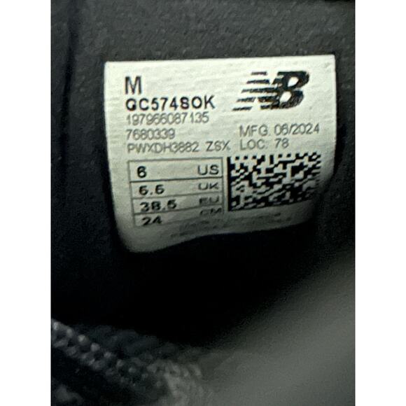 New Balance 574 Black Pink / Size 6Y (7.5W) / Brand New - Picture 5 of 9